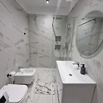 Daire Joel Family Apartment's Center Golem (Tirana)