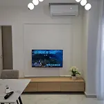 Daire Joel Family Apartment's Center Golem (Tirana)