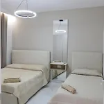 Joel Family Apartment's Center アパート *