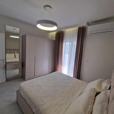 Joel Family Apartment's Center