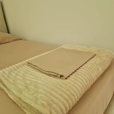 Joel Family Apartment's Center Lejlighed Golem (Tirana)