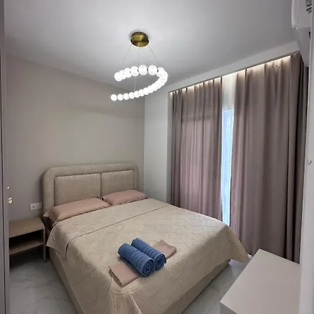 شقة Joel Family Apartment's Center *