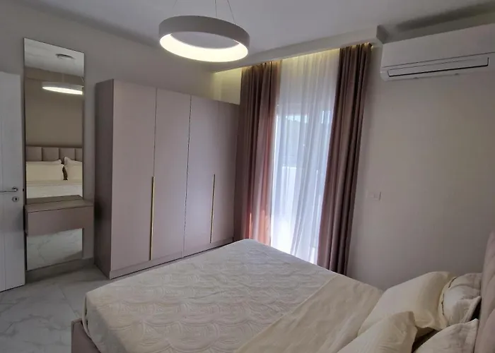 Joel Family Apartment's Center